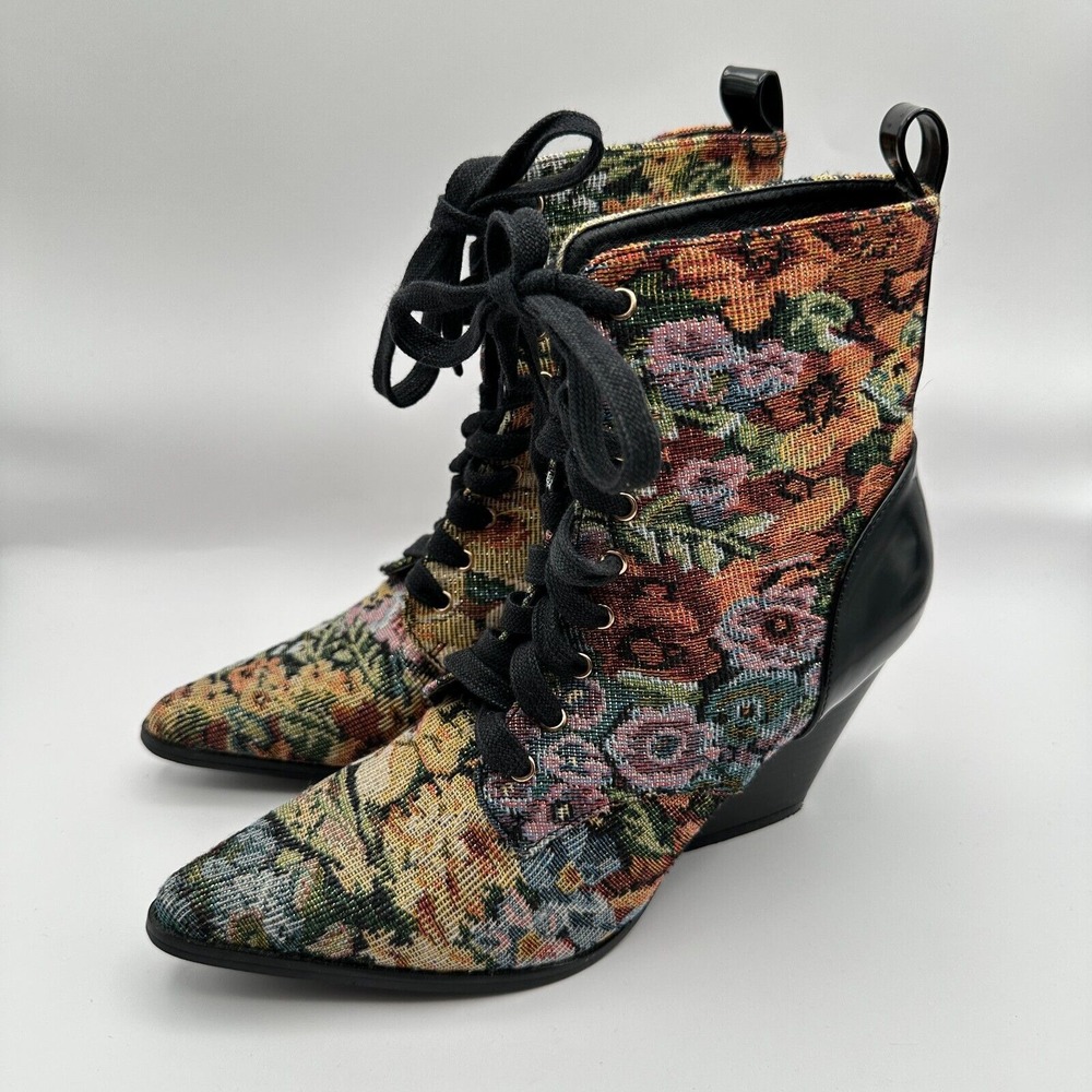 Cape Robbin Kelsey Ankle Boots Women Size 6 Floral Tapestry Pointed Toe Lace Up